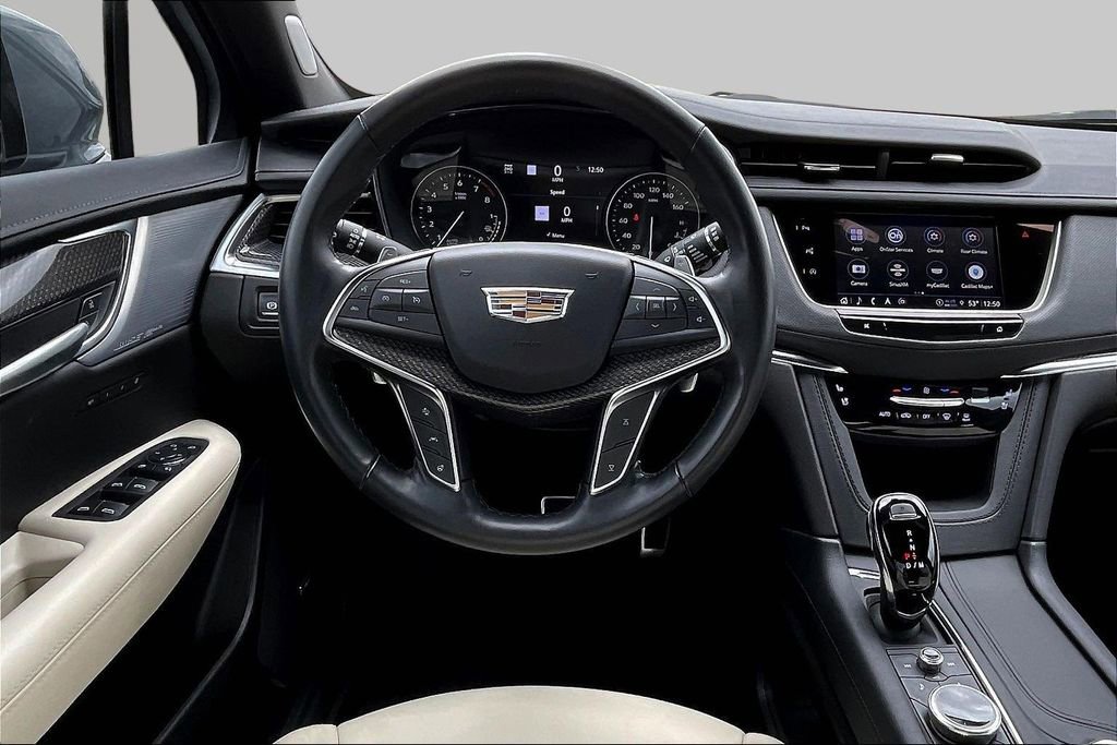 Used 2025 Cadillac XT5 Sportv w/ Technology Package AWD/4WD image 8