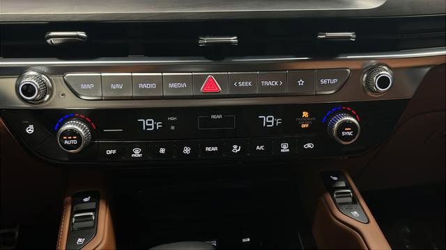 Used 2023 Kia Telluride SX Prestige X-Line image 18