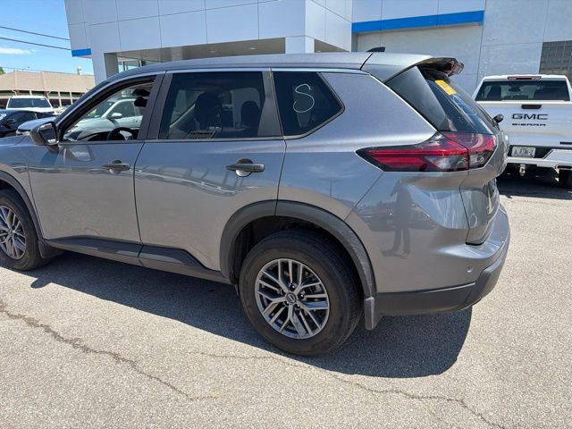 Used 2024 Nissan Rogue S AWD/4WD image 25