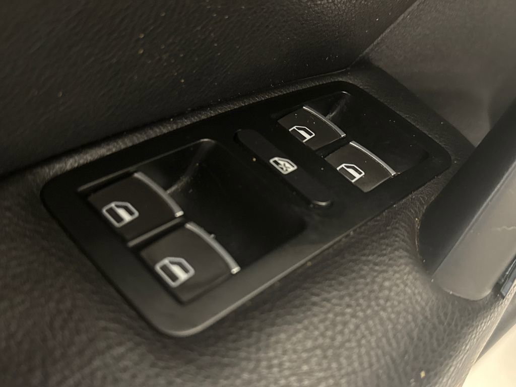 Used 2012 Volkswagen Passat 2.5 SEL image 20