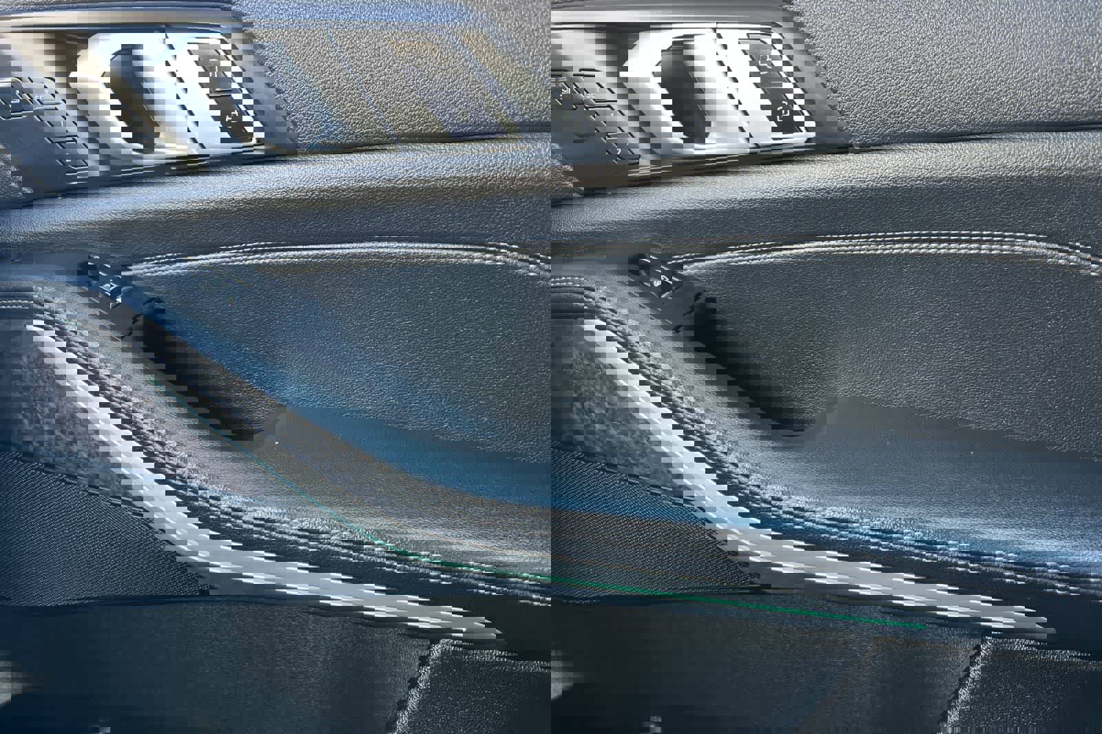 Used 2021 BMW X5 xDrive40i w/ Luxury Seating Package 2 image 21