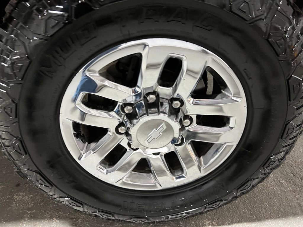 Used 2019 Chevrolet Silverado 2500 LTZ w/ LTZ Plus Package image 46