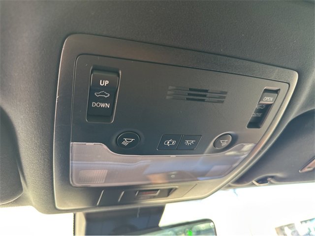 Used 2017 Lexus IS 200t image 34