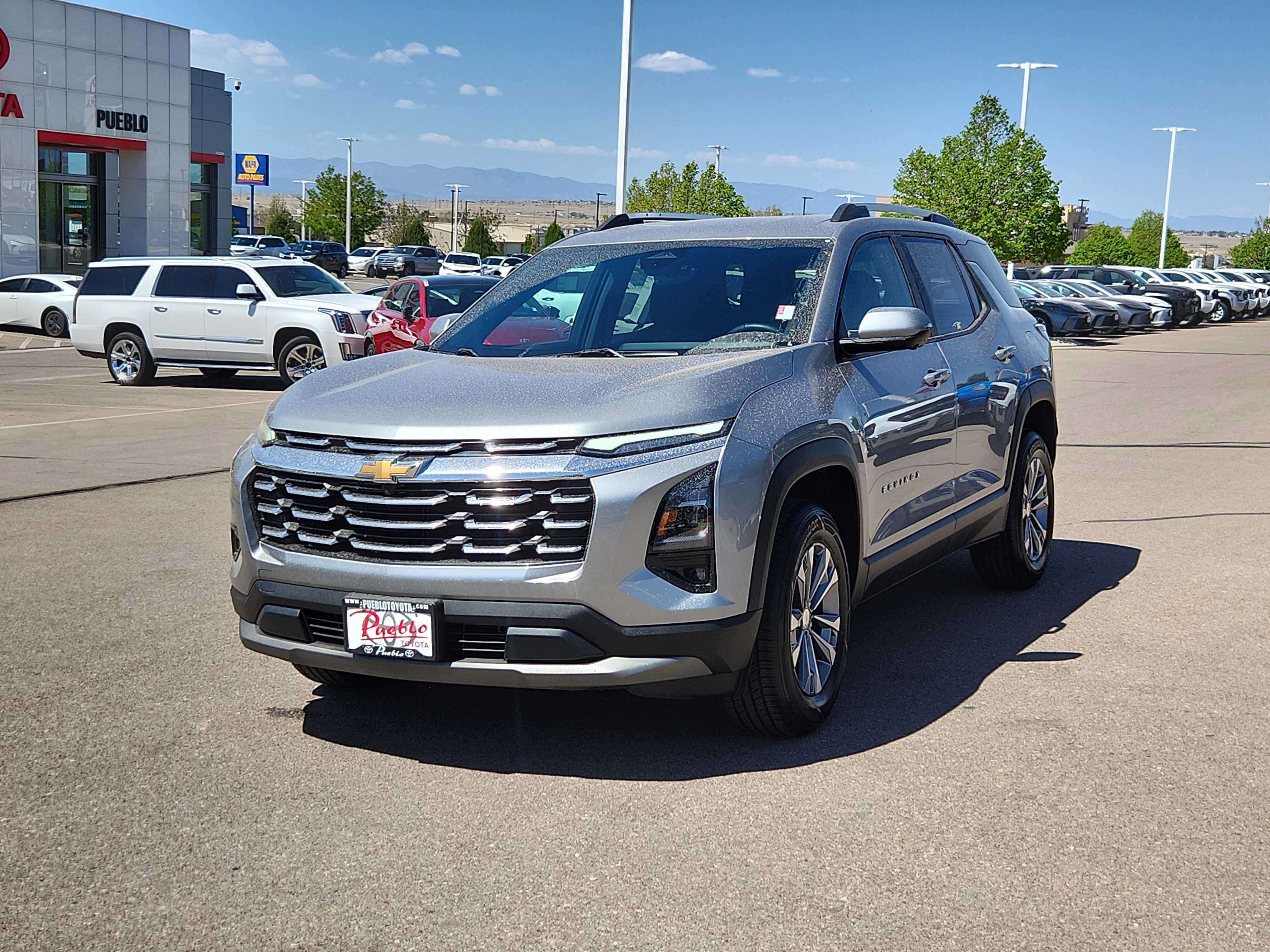 Used 2025 Chevrolet Equinox LT w/ Convenience Package II AWD/4WD image 4