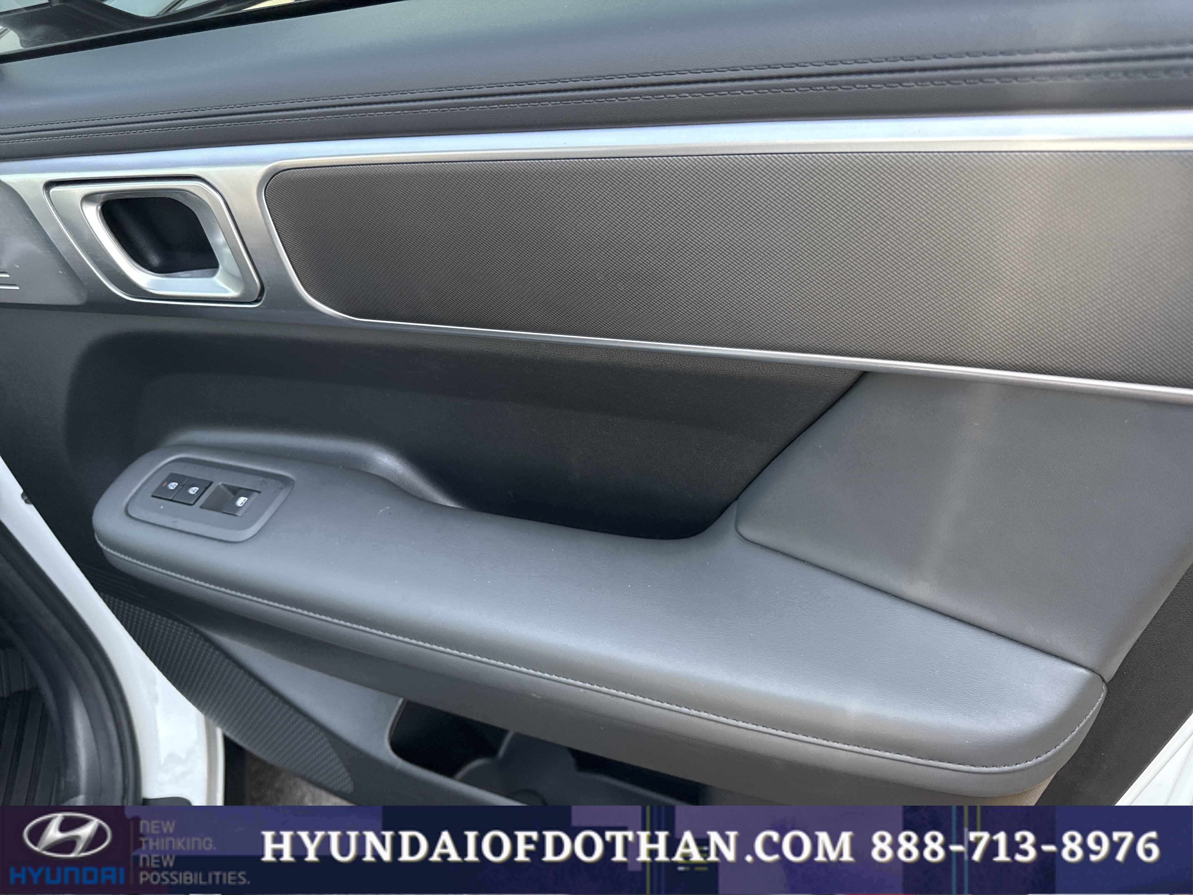 Certified 2024 Hyundai Santa Fe SEL FWD image 17