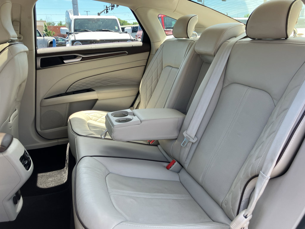 Used 2017 Ford Fusion Platinum FWD image 31