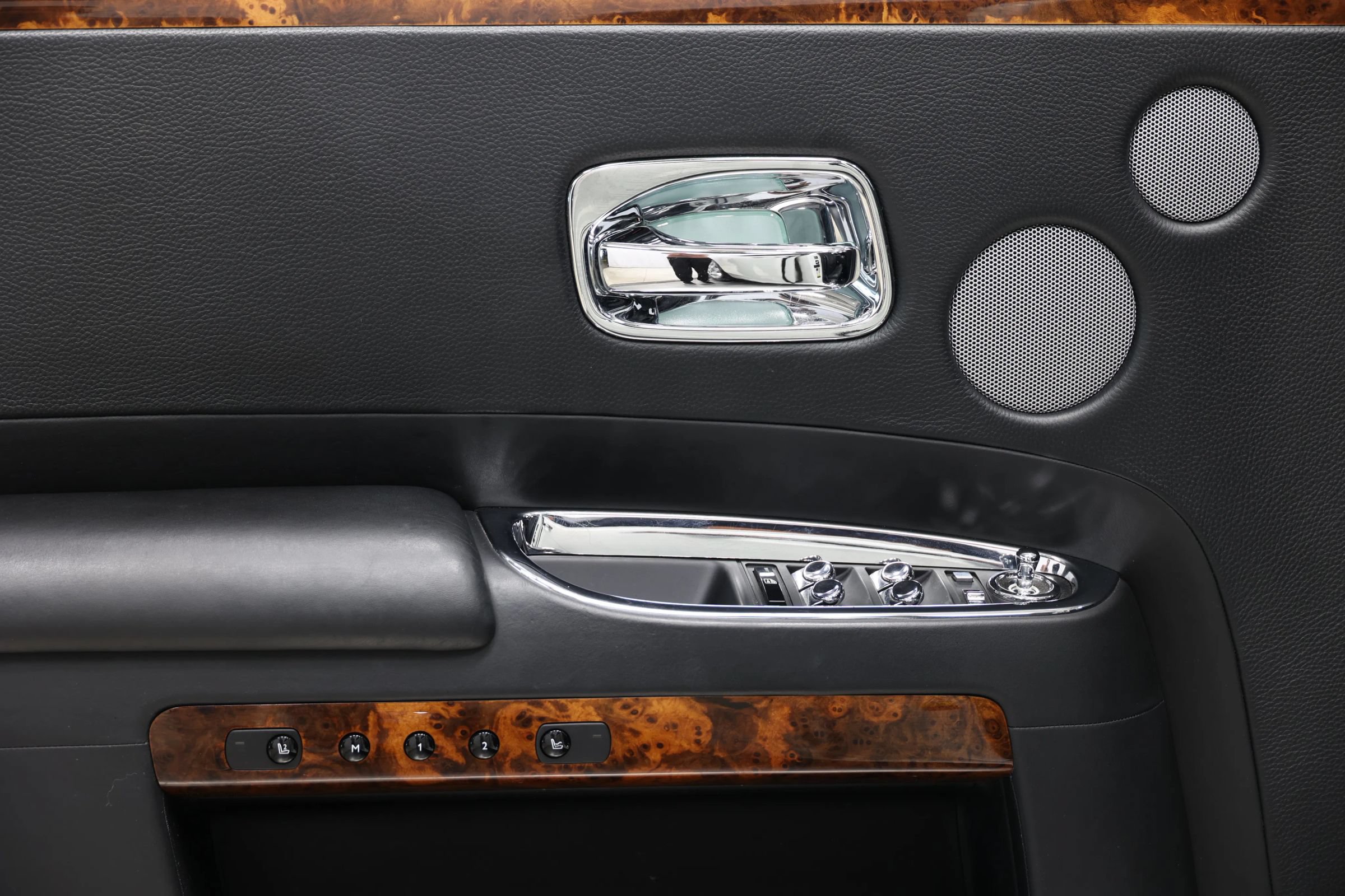 Used 2013 Rolls-Royce Ghost RWD image 11