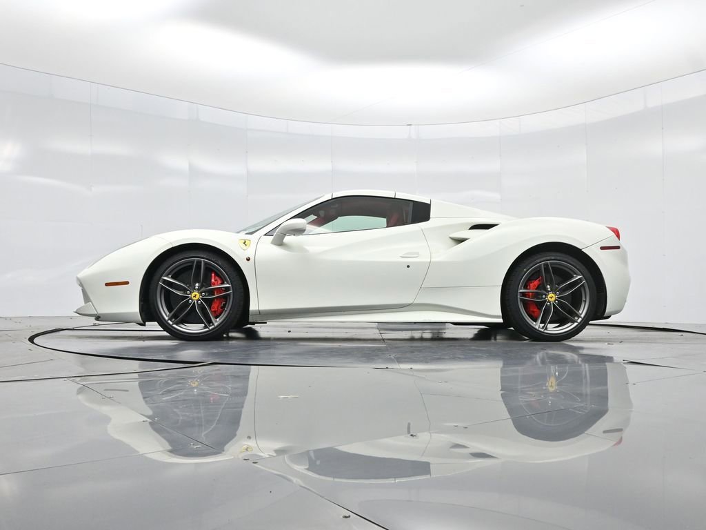Used 2019 Ferrari 488 Spider image 39