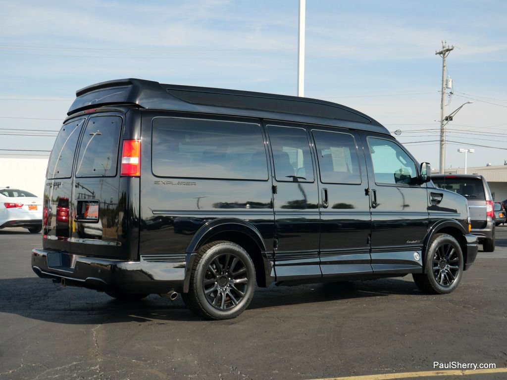 Used 2021 Chevrolet Express 2500 image 17