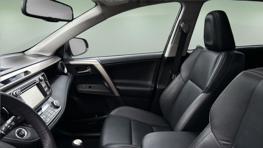 Used 2015 Toyota RAV4 Limited image 13