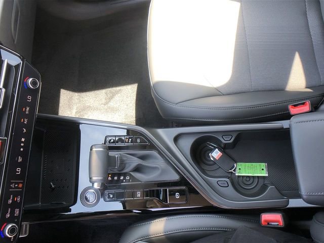 New 2025 Kia Niro EX Touring image 21