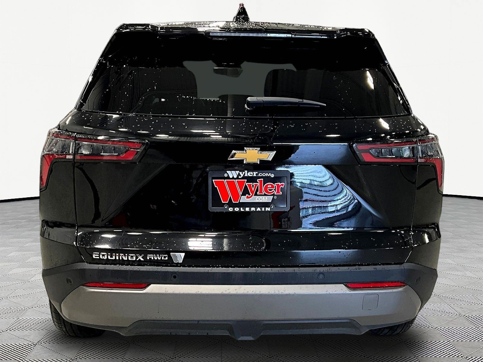 Used 2026 Chevrolet Equinox LT AWD/4WD image 5