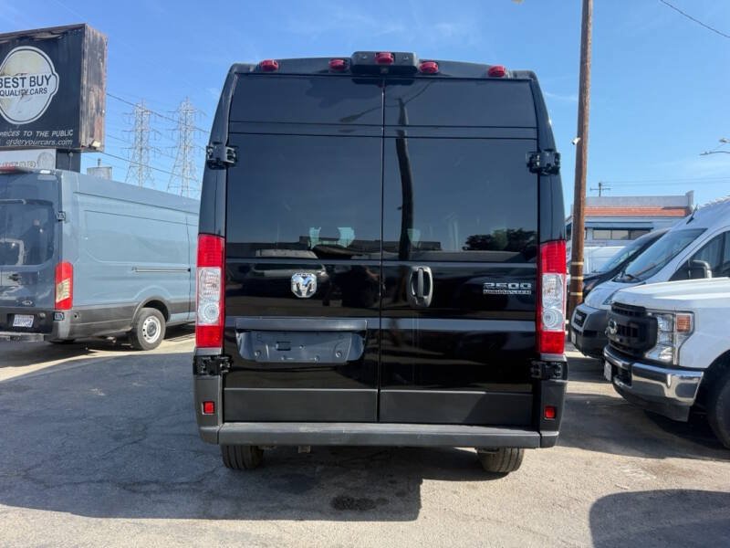 Used 2023 RAM ProMaster 2500 FWD image 5