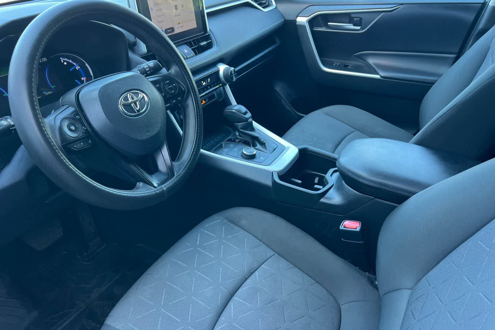 Used 2023 Toyota RAV4 AWD Hybrid image 12