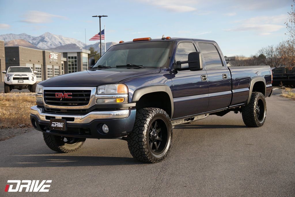 Used 2007 GMC Sierra 3500 SLT w/ Skid Plate Package image 6