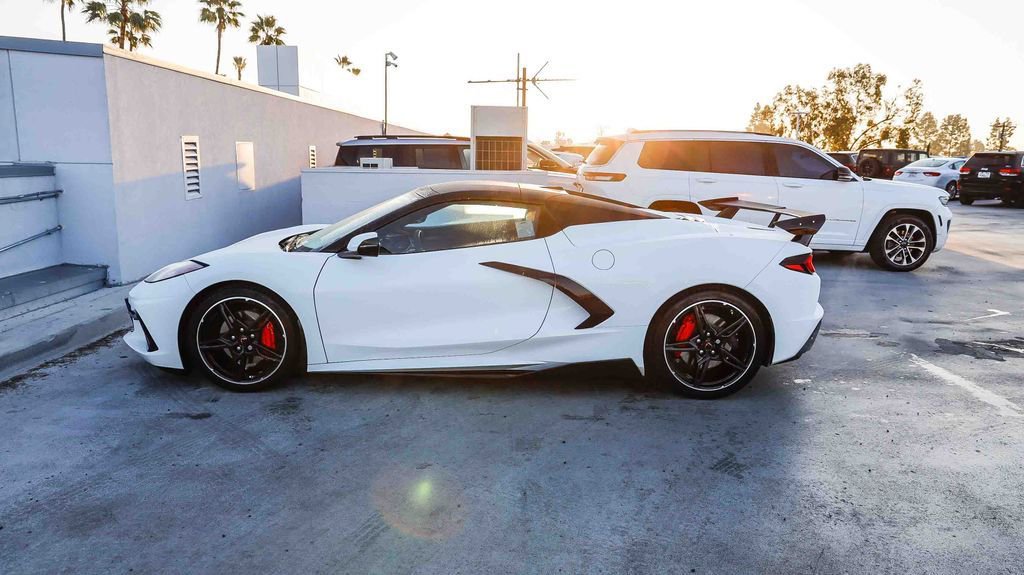 Used 2024 Chevrolet Corvette Stingray Premium Conv w/ Stealth Interior Trim Package image 14