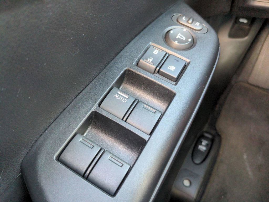 Used 2015 Honda Civic SE image 21