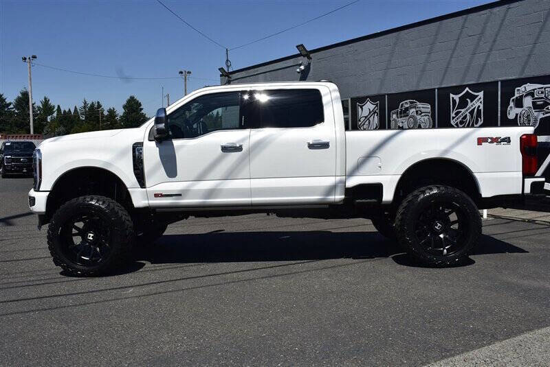 Used 2024 Ford F350 Platinum image 2