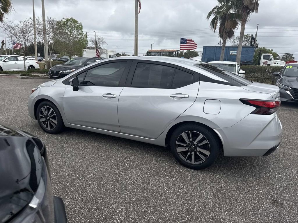 Certified 2021 Nissan Versa SV image 7