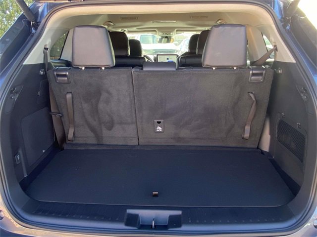 Used 2025 Toyota Highlander Limited image 8