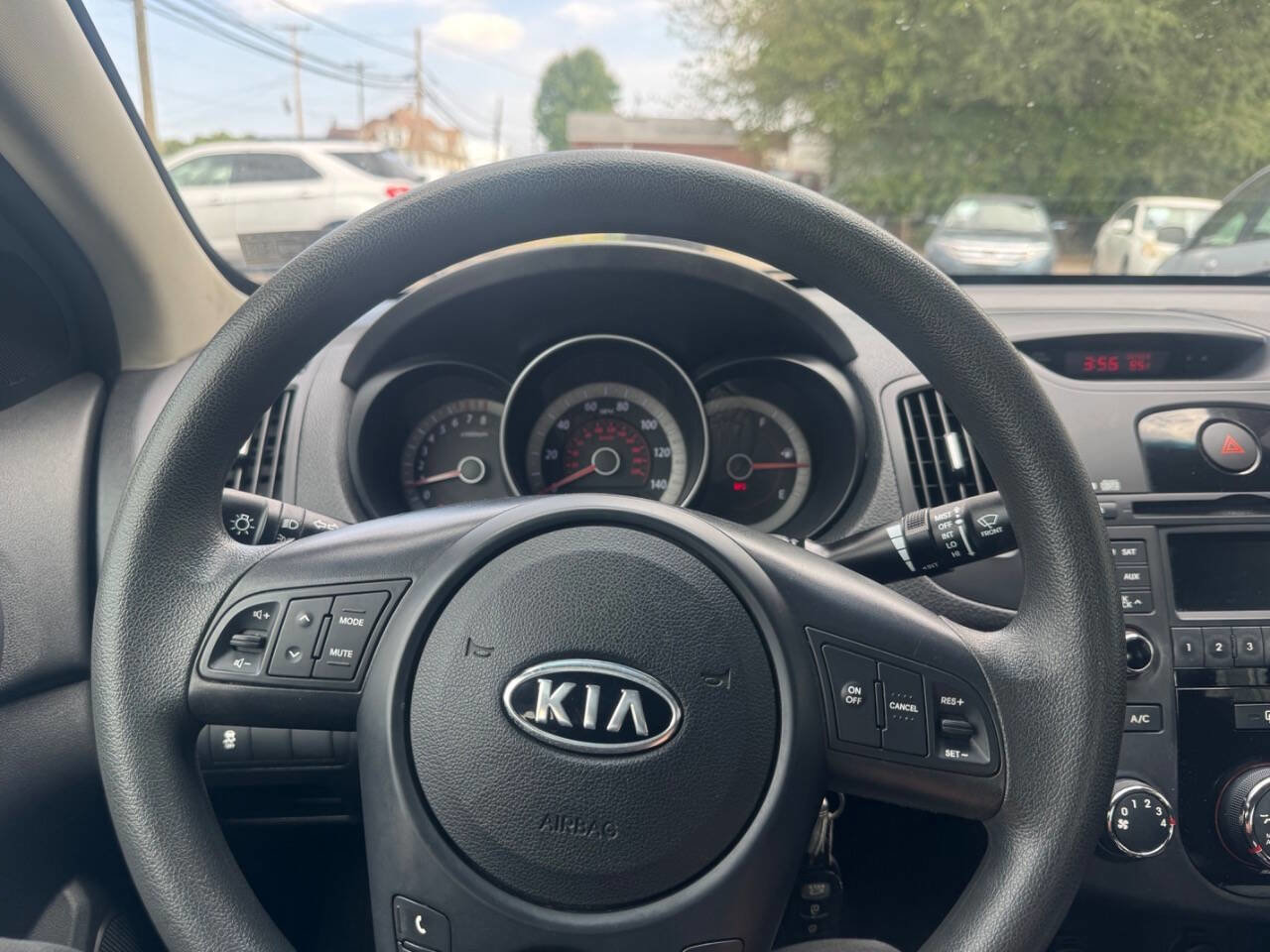 Used 2012 Kia Forte EX w/ Fuel Economy Pkg image 23