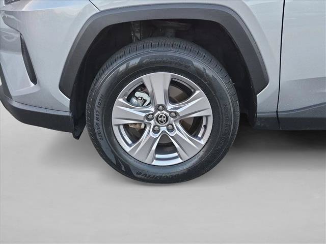Certified 2025 Toyota RAV4 XLE FWD image 23