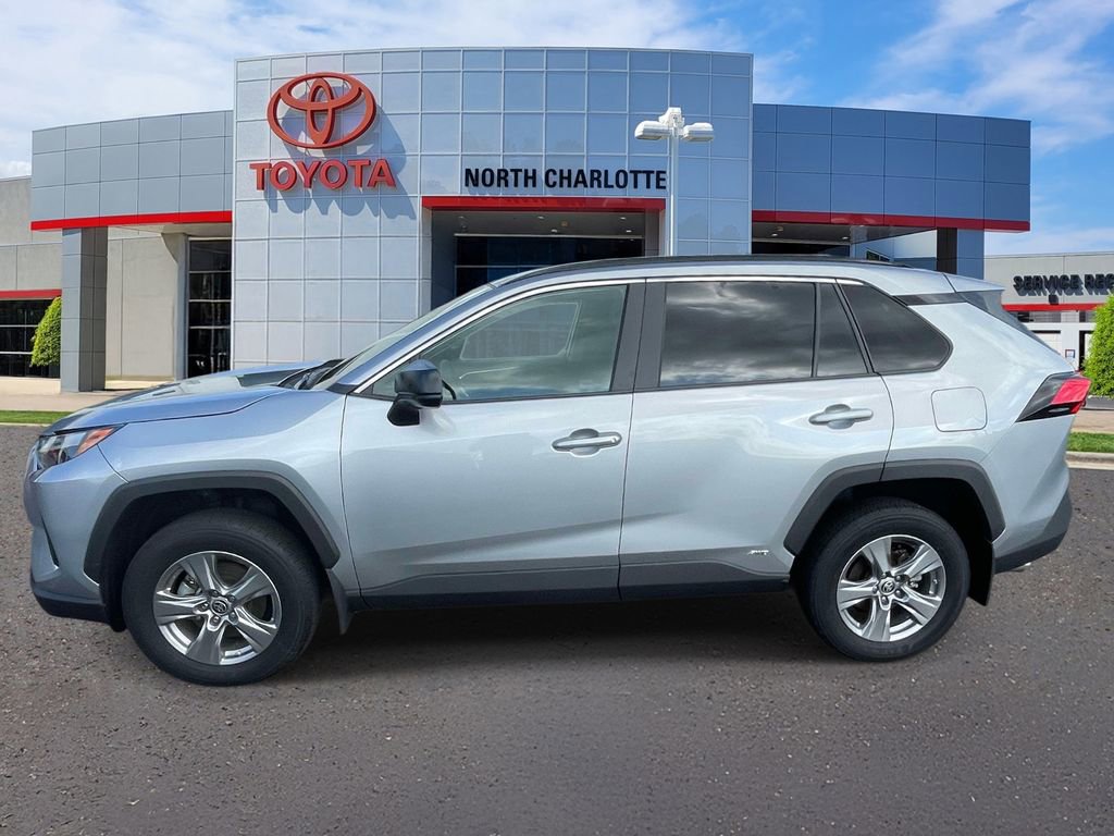 Used 2024 Toyota RAV4 LE image 6