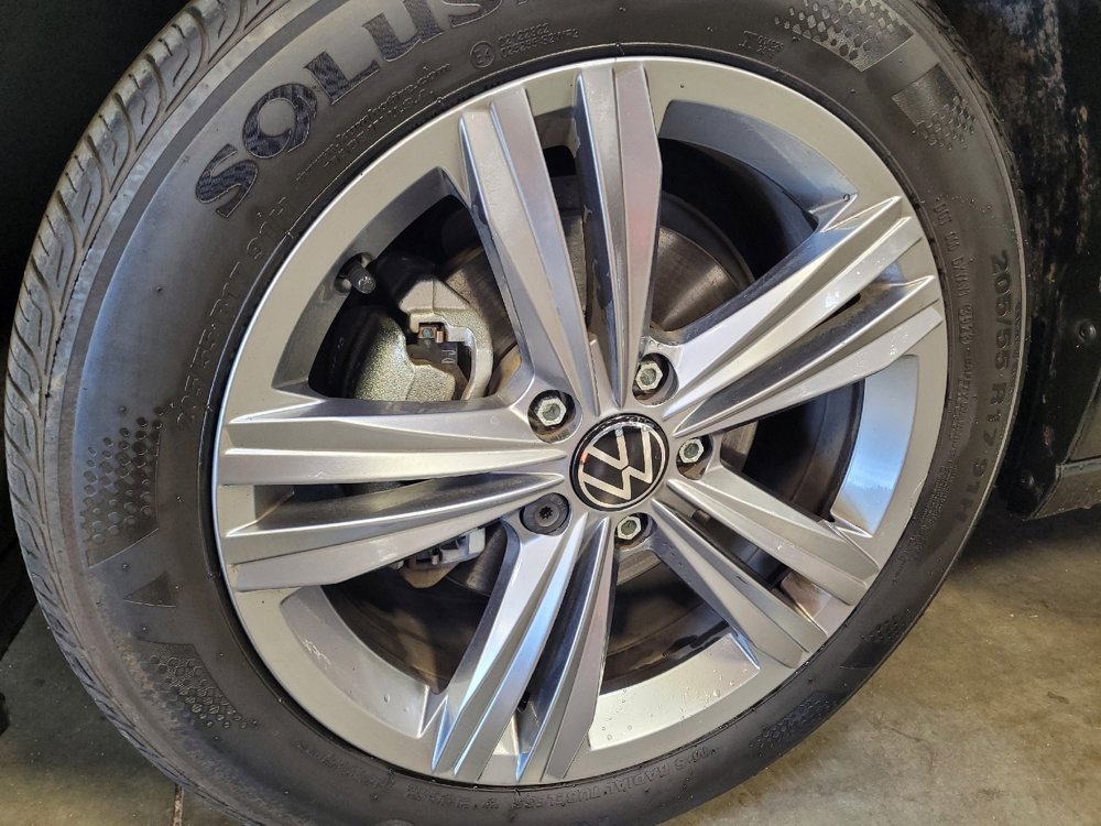 Used 2024 Volkswagen Jetta SE image 31