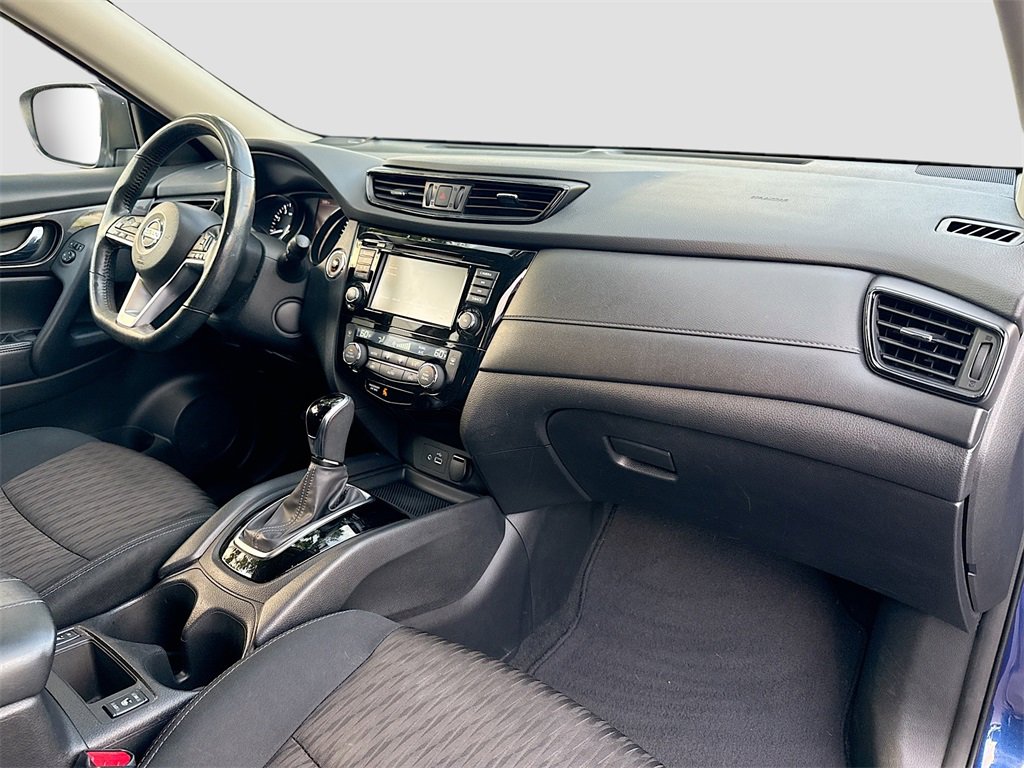 Used 2018 Nissan Rogue SV image 29