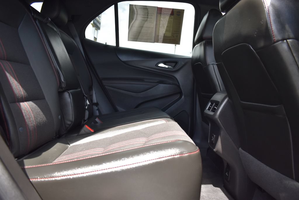Used 2022 Chevrolet Equinox RS w/ Infotainment Package AWD/4WD image 14