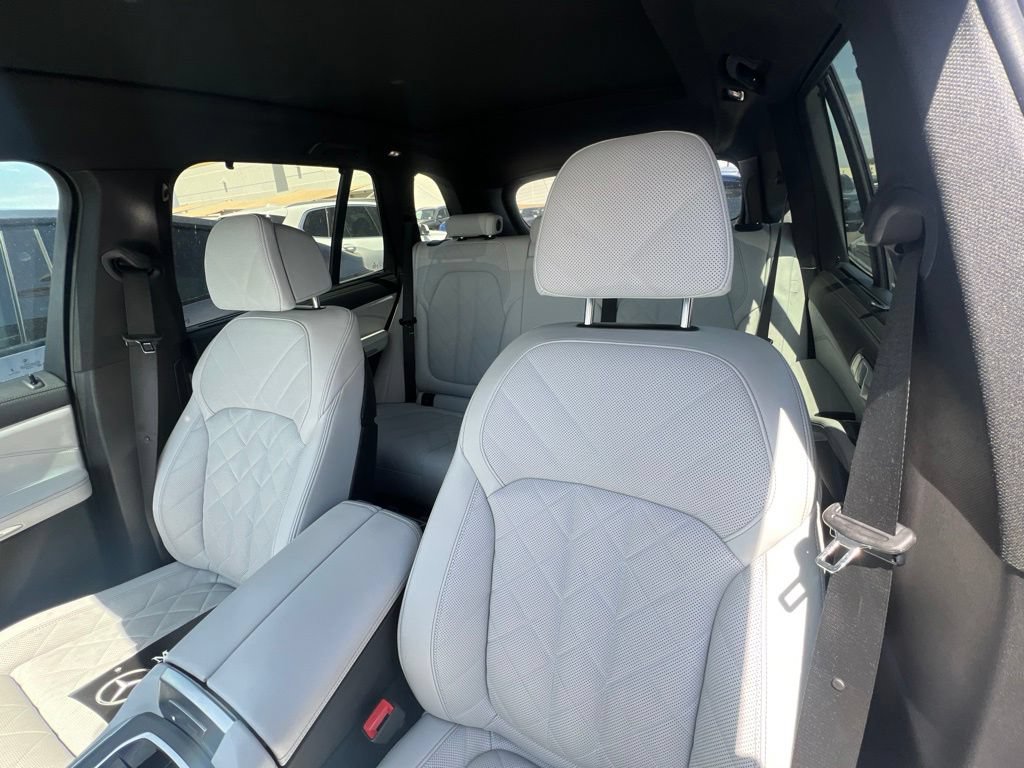 Certified 2023 BMW X5 xDrive40i w/ Executive Package AWD/4WD image 13