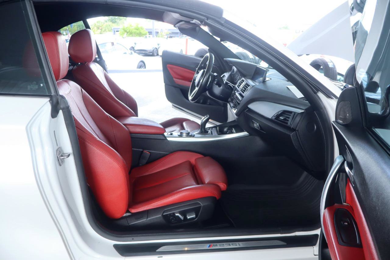Used 2016 BMW M235i Convertible RWD image 32