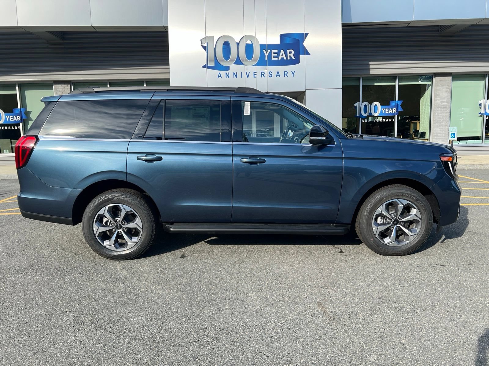 New 2027 Ford Expedition Active AWD/4WD image 7