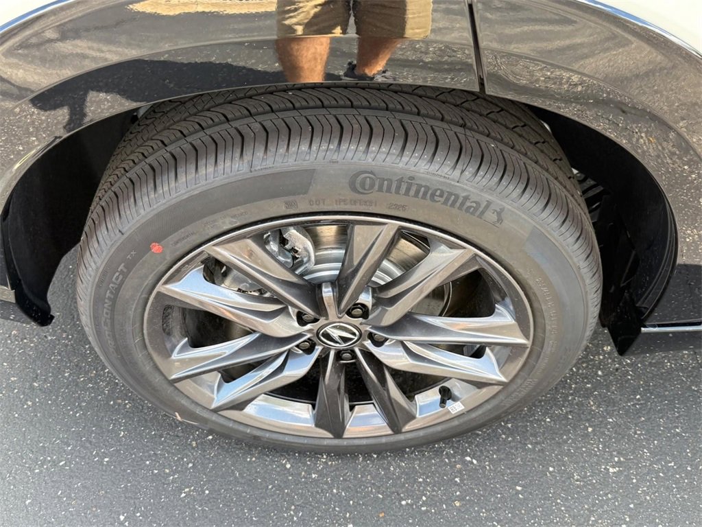 New 2025 Acura ADX A-Spec image 4