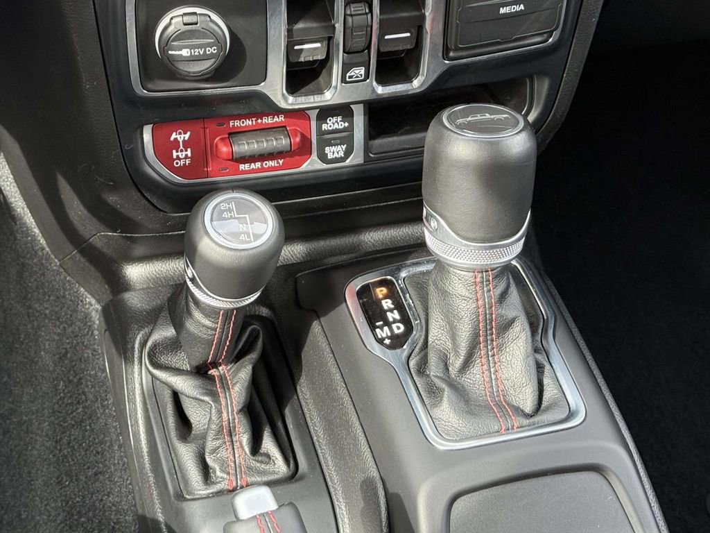 Used 2023 Jeep Gladiator Rubicon w/ LED Lighting Group image 18