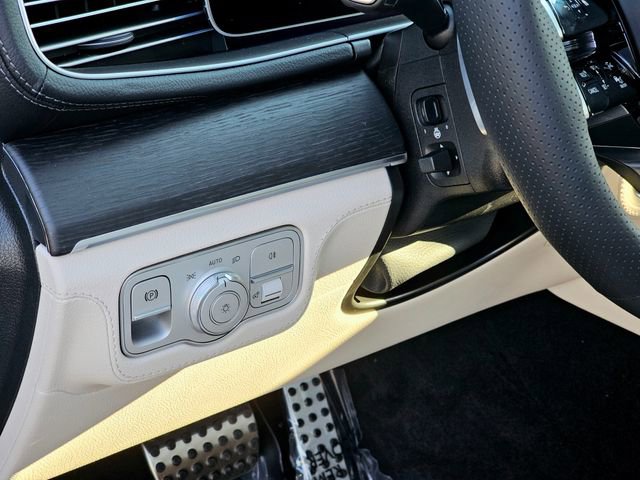 New 2026 Mercedes-Benz GLS 450 4MATIC image 17