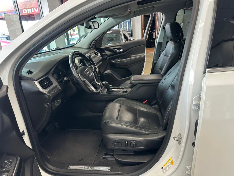 Used 2018 GMC Acadia SLT image 19