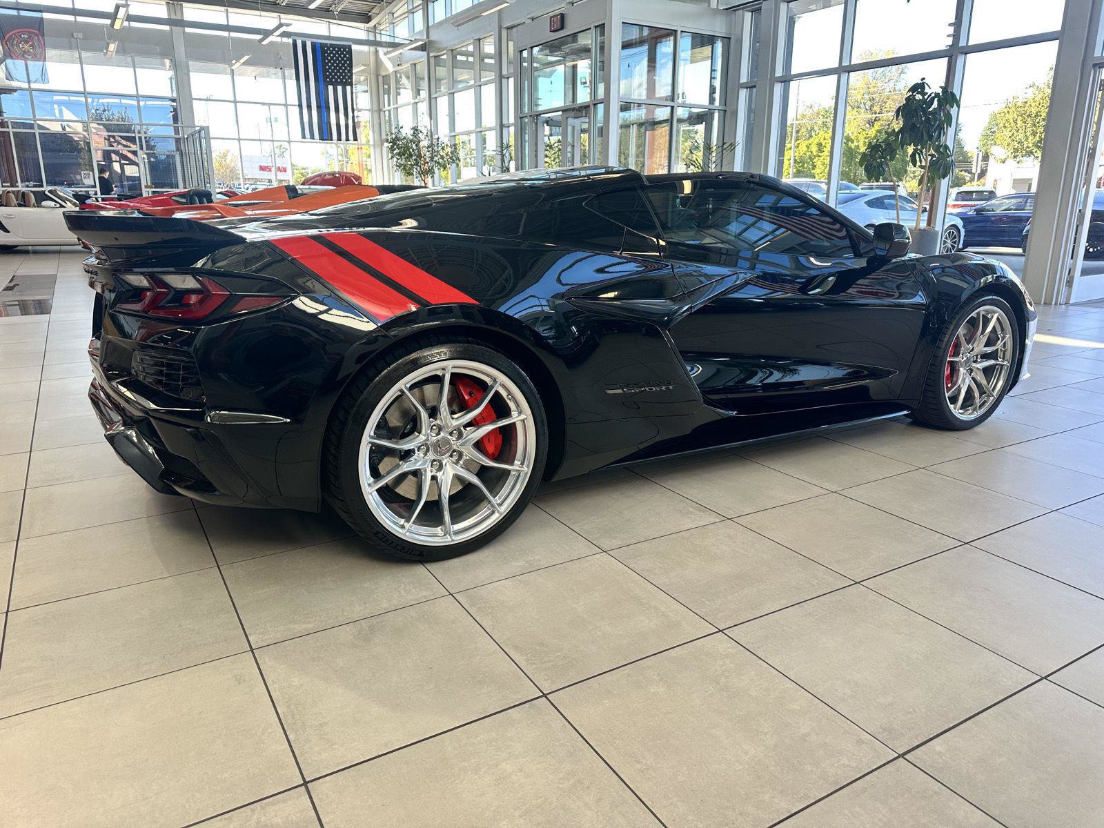 Used 2027 Chevrolet Corvette Grand Sport w/ Z52 Sport Performance Package RWD image 7