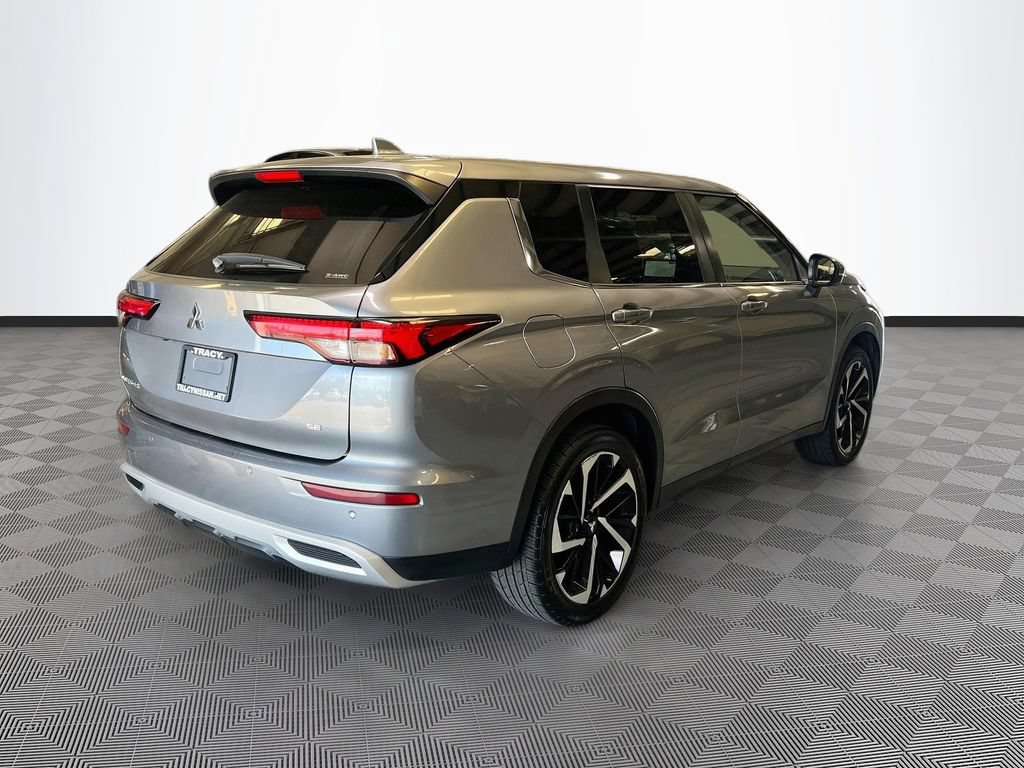 Used 2024 Mitsubishi Outlander SE AWD/4WD image 7