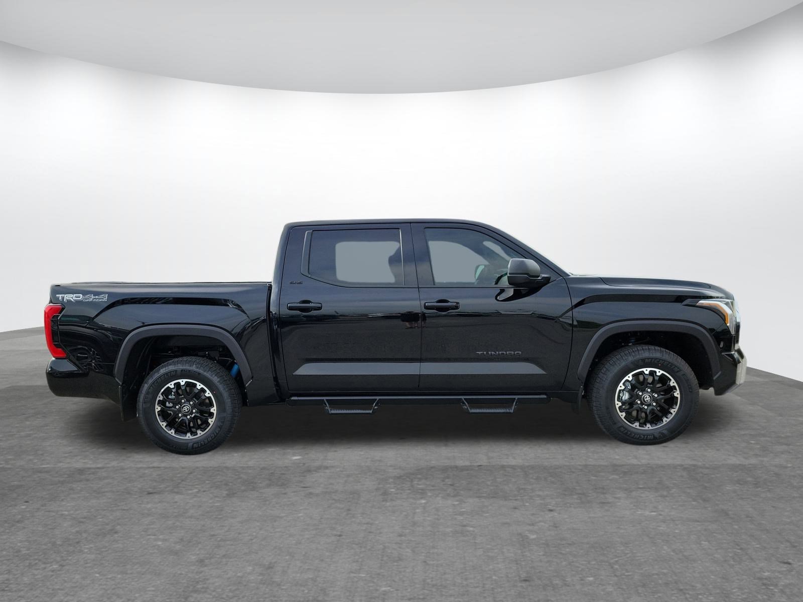 New 2025 Toyota Tundra SR5 w/ TRD Off-Road Package image 4