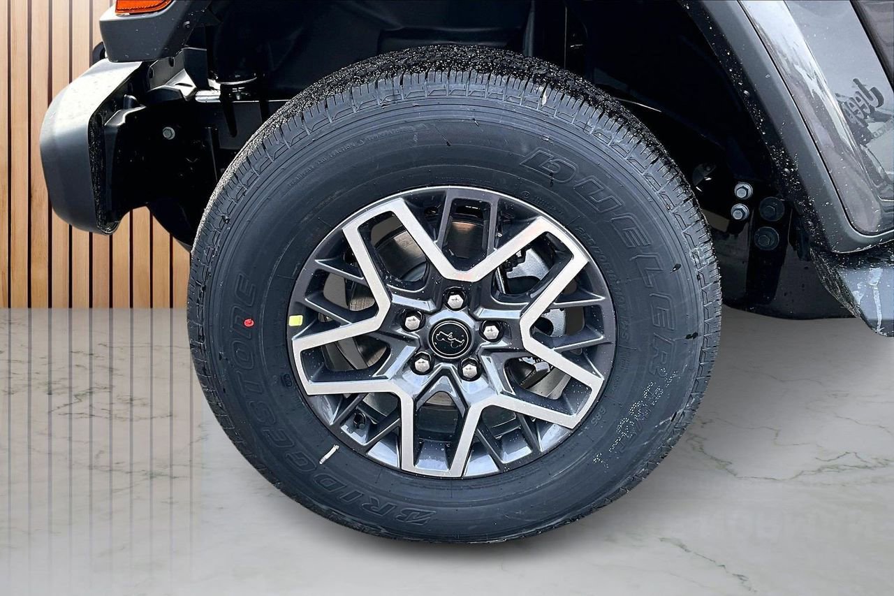 New 2026 Jeep Wrangler Sahara AWD/4WD image 31