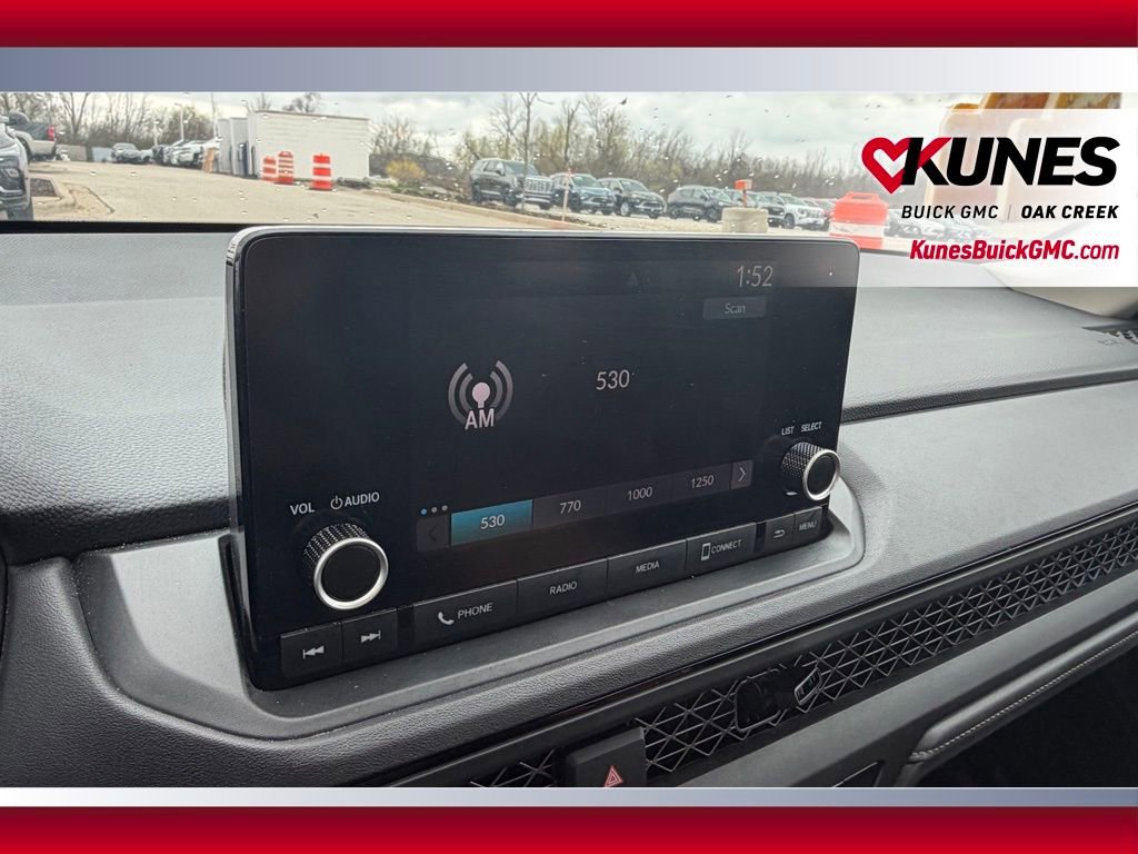 Used 2025 Honda Accord SE image 19