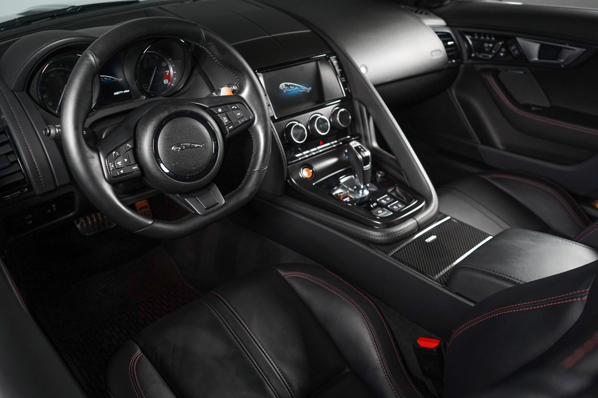 Used 2015 Jaguar F-TYPE S RWD image 55