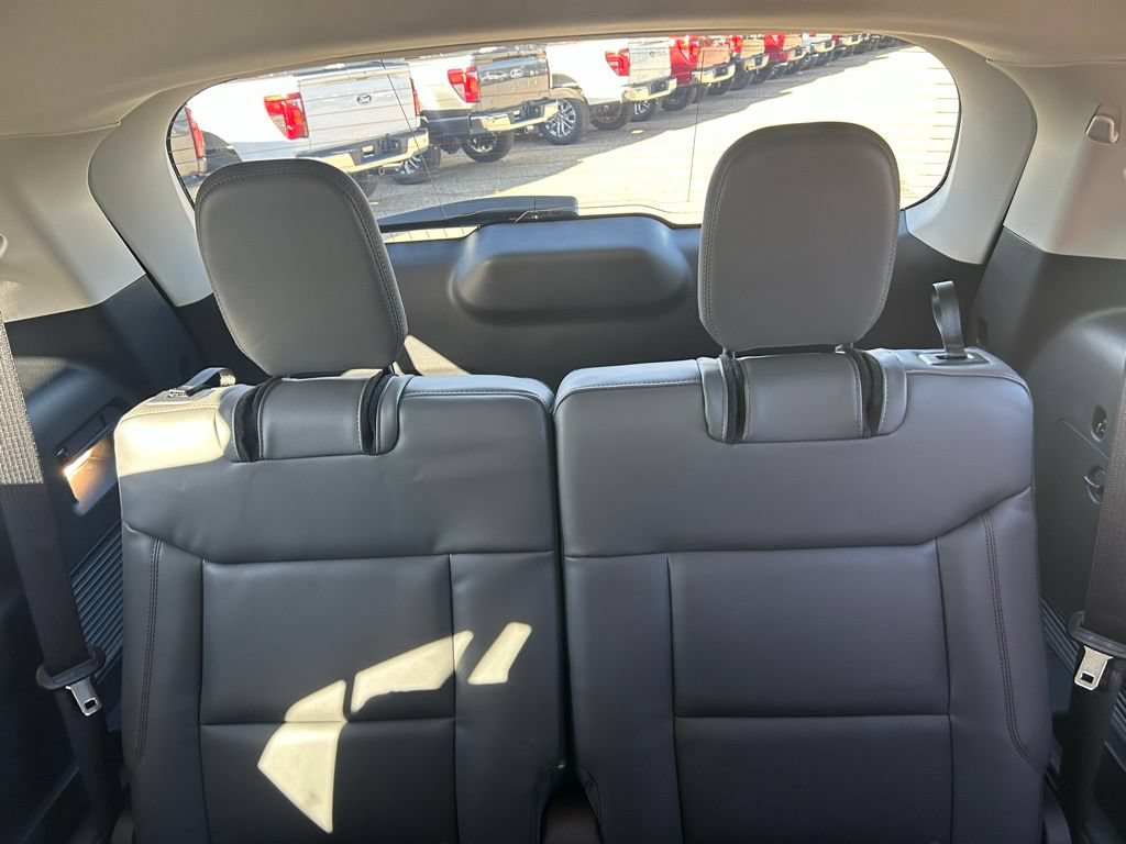 New 2026 Ford Explorer Active w/ Active Comfort Package AWD/4WD image 12