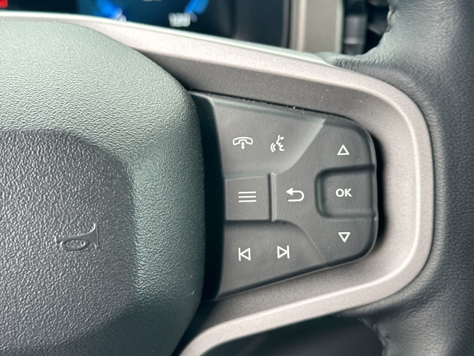 Used 2025 Ford Bronco Outer Banks AWD/4WD image 31