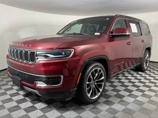 Used 2022 Jeep Wagoneer Series III w/ Premium Group I AWD/4WD image 2