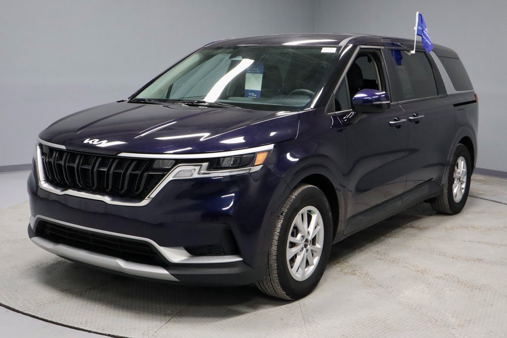 Used 2024 Kia Carnival LX image 6