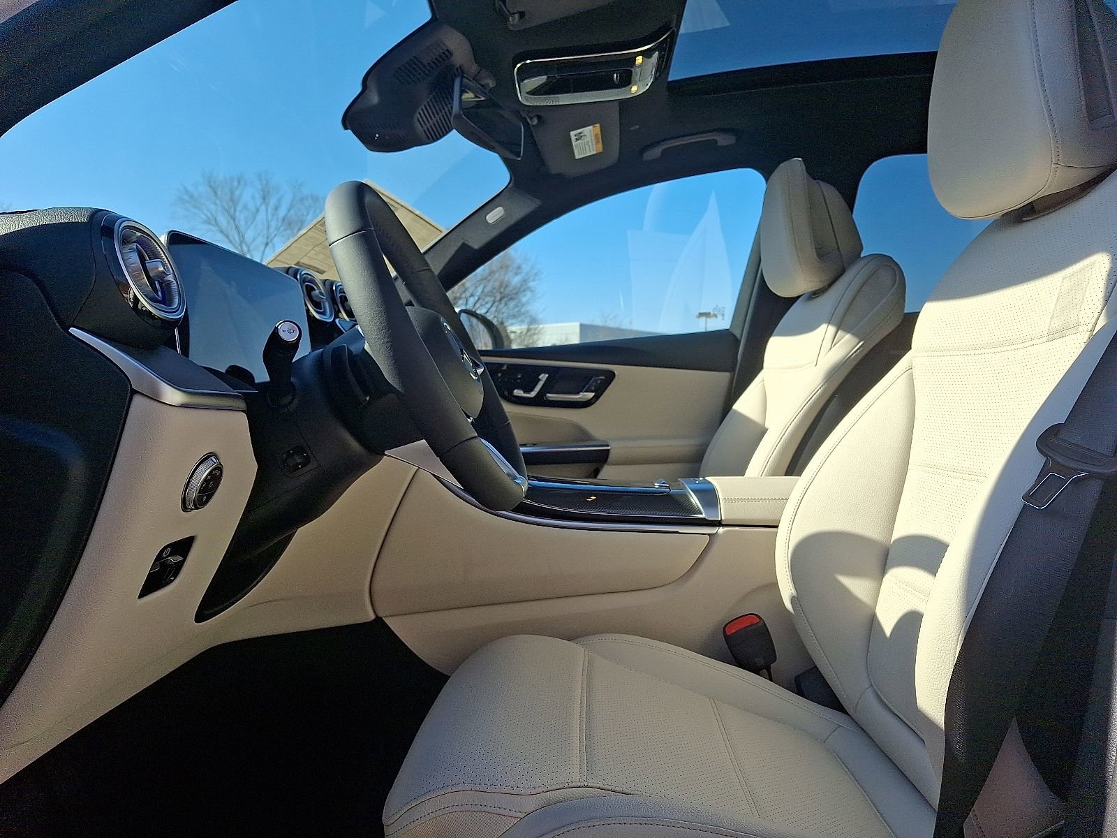 New 2026 Mercedes-Benz GLC 300 4MATIC image 9