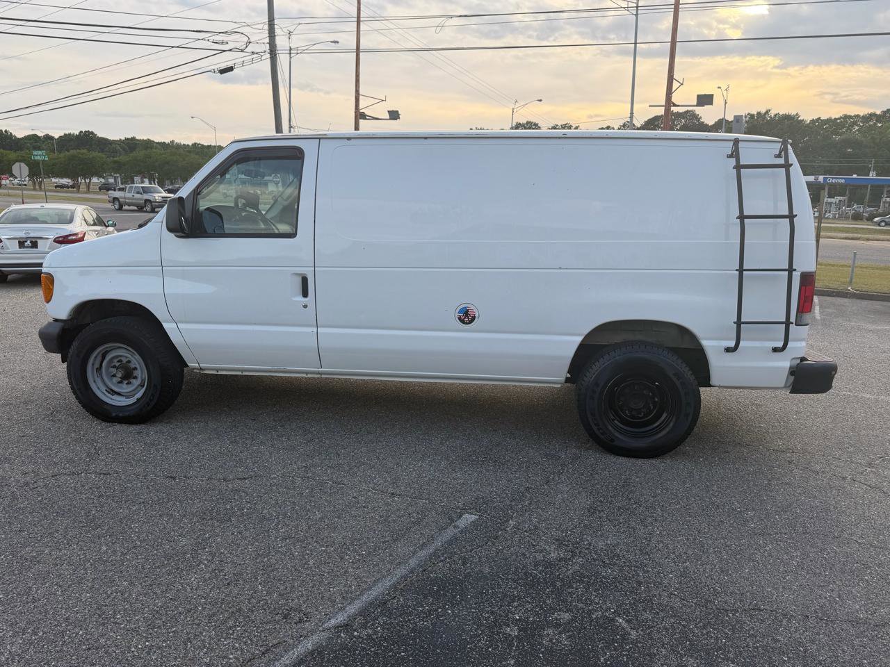 Used 2007 Ford E-250 and Econoline 250 RWD image 14
