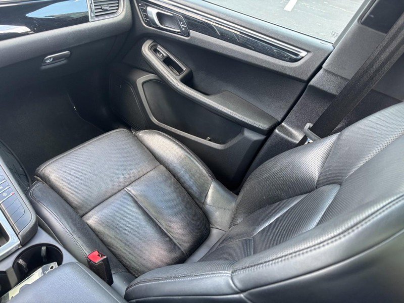 Used 2018 Porsche Macan S image 15